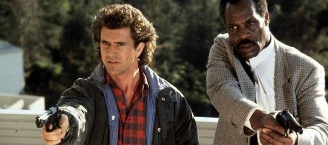 3. Полицейские всегда готовы к перестрелке. ВСЕГДА актер, голливуд, кино, клише, роль, сериал, фильм