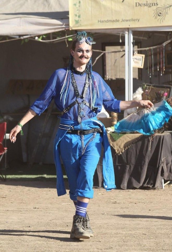 Фестиваль "Земляничные поляны" собрал щедрый урожай "ягодок" в откровенных нарядах