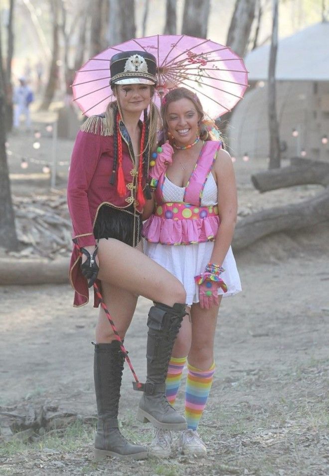 Фестиваль "Земляничные поляны" собрал щедрый урожай "ягодок" в откровенных нарядах